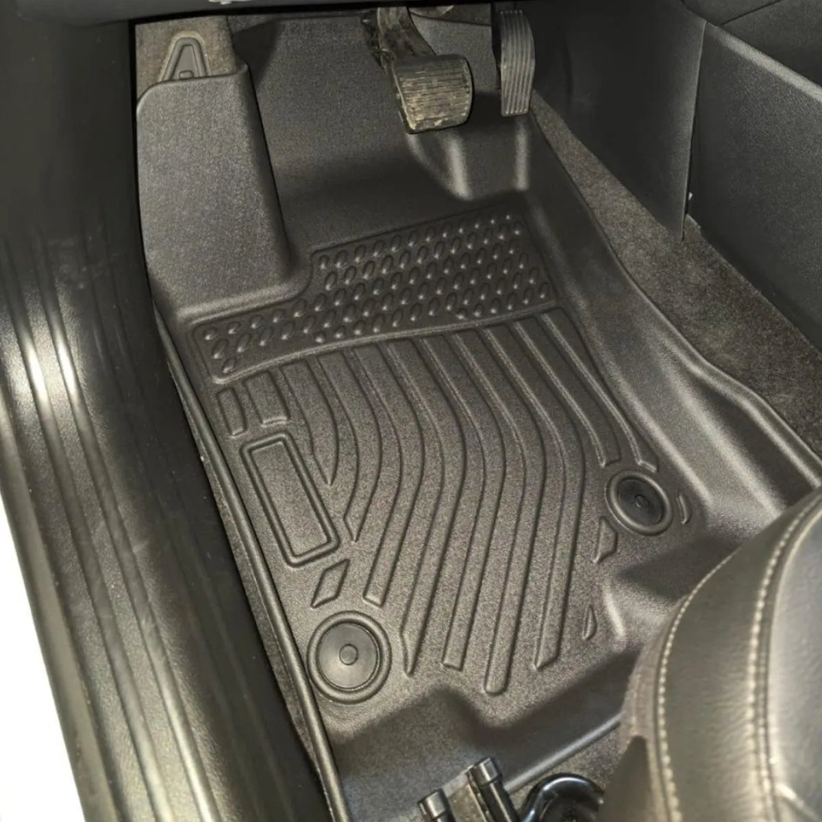 Tapete Bandeja Nissan Frontier 2016 a 2026 Sob Medida Jogo Completo