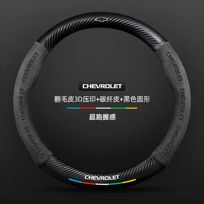 Capa de Volante em Camurça e Fibra de Carbono para Chevrolet – Antiderrapante Premium Esportiva