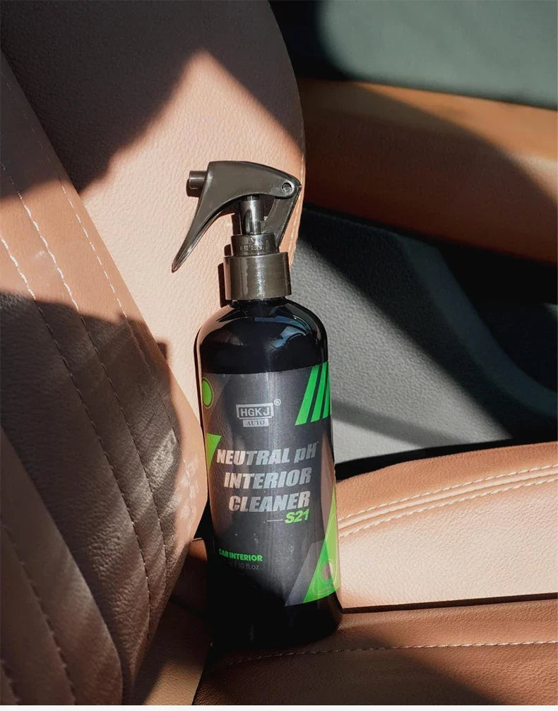 Limpador Automotivo Multiuso para Interior de Carro Sem Água