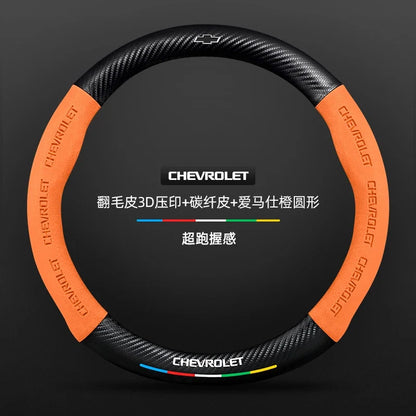 Capa de Volante em Camurça e Fibra de Carbono para Chevrolet – Antiderrapante Premium Esportiva
