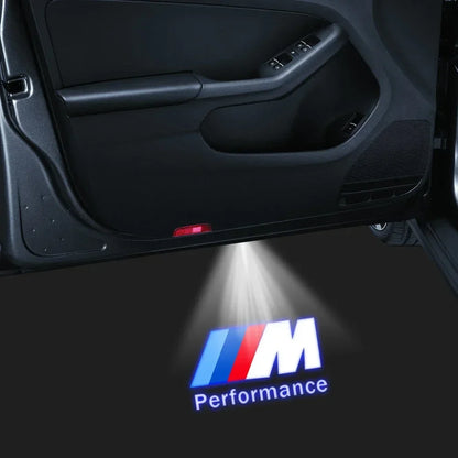 Projetor LED de Porta BMW Welcome Light – Luz de Cortesia com Logo para Série 3, 5, 7 e X1 (Kit 2 ou 4 Peças)