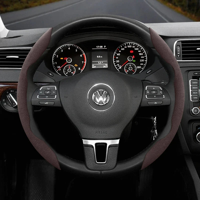 Capa de Volante Camurça Antiderrapante para Volkswagen – Grip Esportivo Segmentado Premium