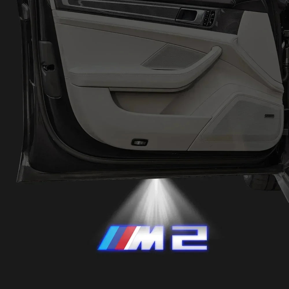 Projetor LED de Porta BMW Welcome Light – Luz de Cortesia com Logo para Série 3, 5, 7 e X1 (Kit 2 ou 4 Peças)