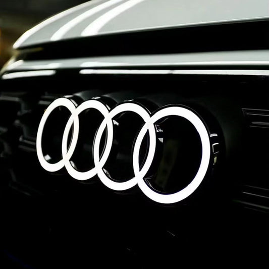 Emblema Audi com Iluminação Dinâmica LED - Design Original e Instalação Fácil
